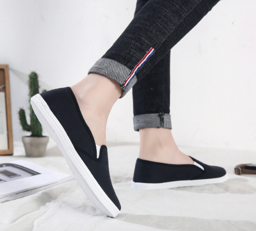 Women's Slip-On Low-Cut Canvas Sneakers (White)