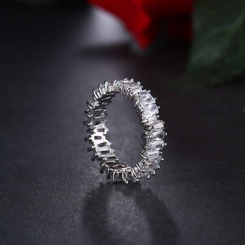 Fashionable AAA Zircon Ring for Women (Simple Design)