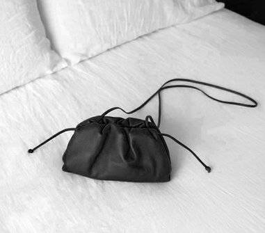 2019 New Cloud Bag, Ruffled Shoulder Crossbody Bag