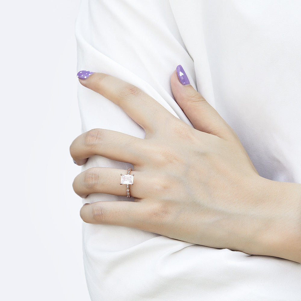 Silver Women's Wedding Ring for Fashionable Style