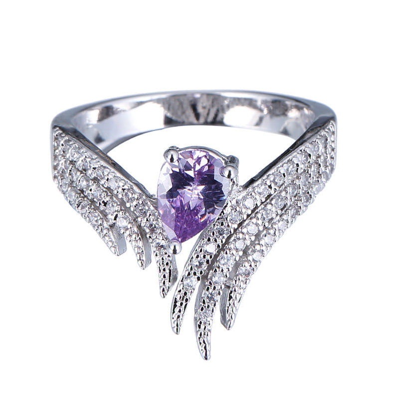 2018 Fashionable Women's Wing Ring with Diamonds